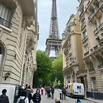 Eiffel Tower / Tour Eiffel